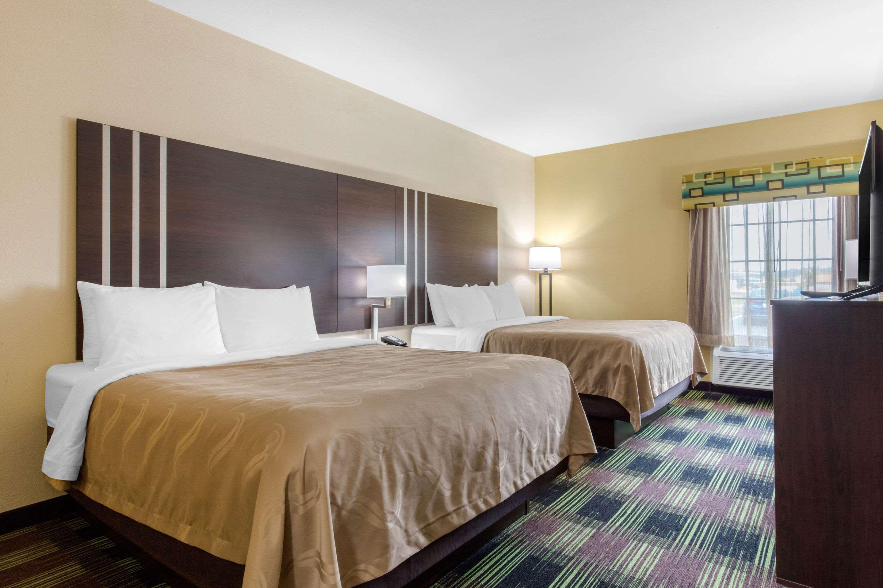Quality Inn Cadiz Esterno foto