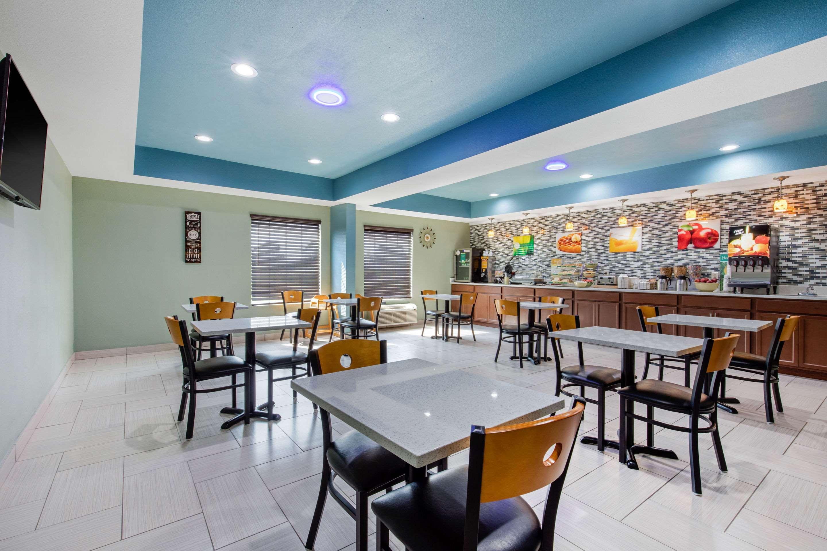 Quality Inn Cadiz Esterno foto