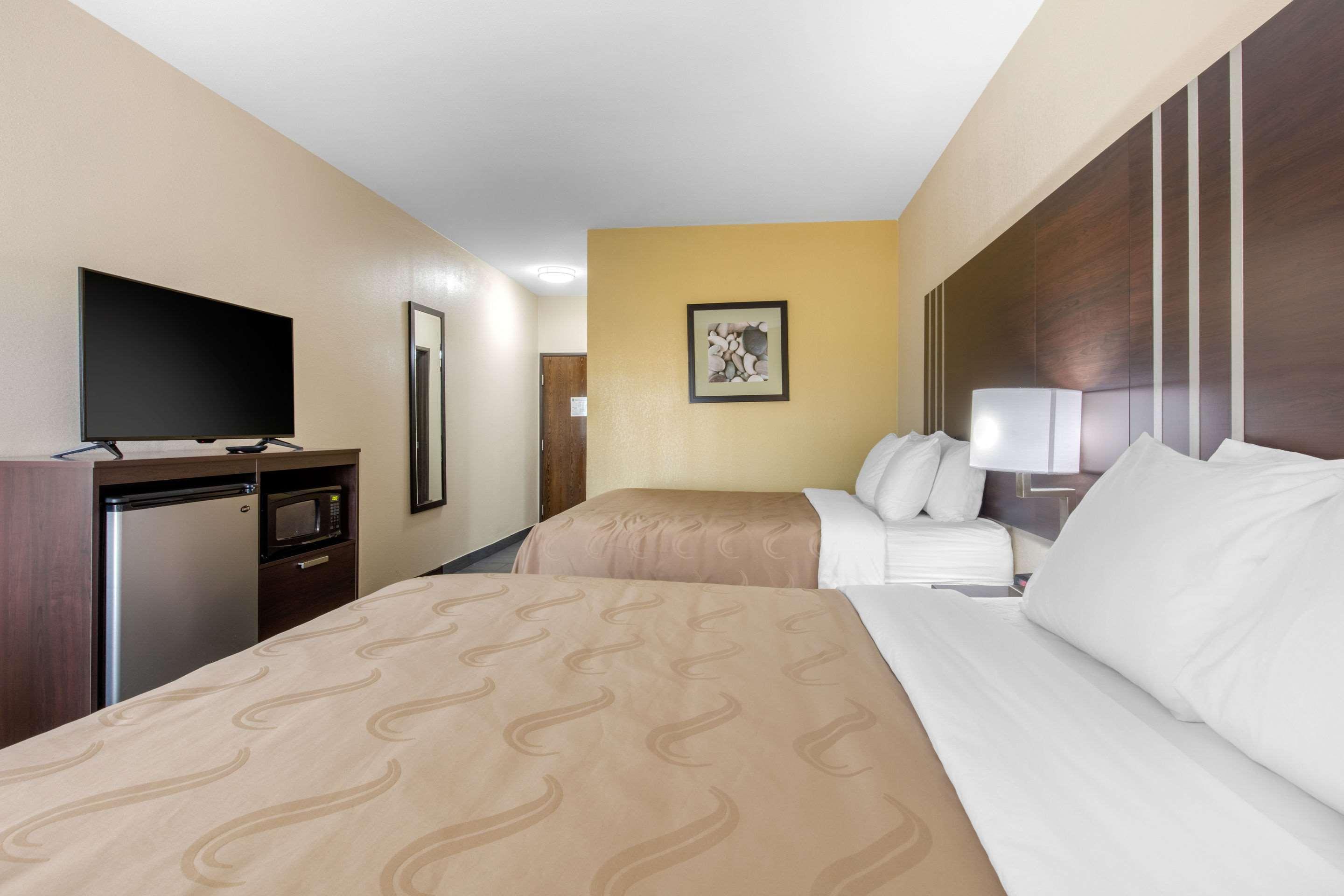 Quality Inn Cadiz Esterno foto