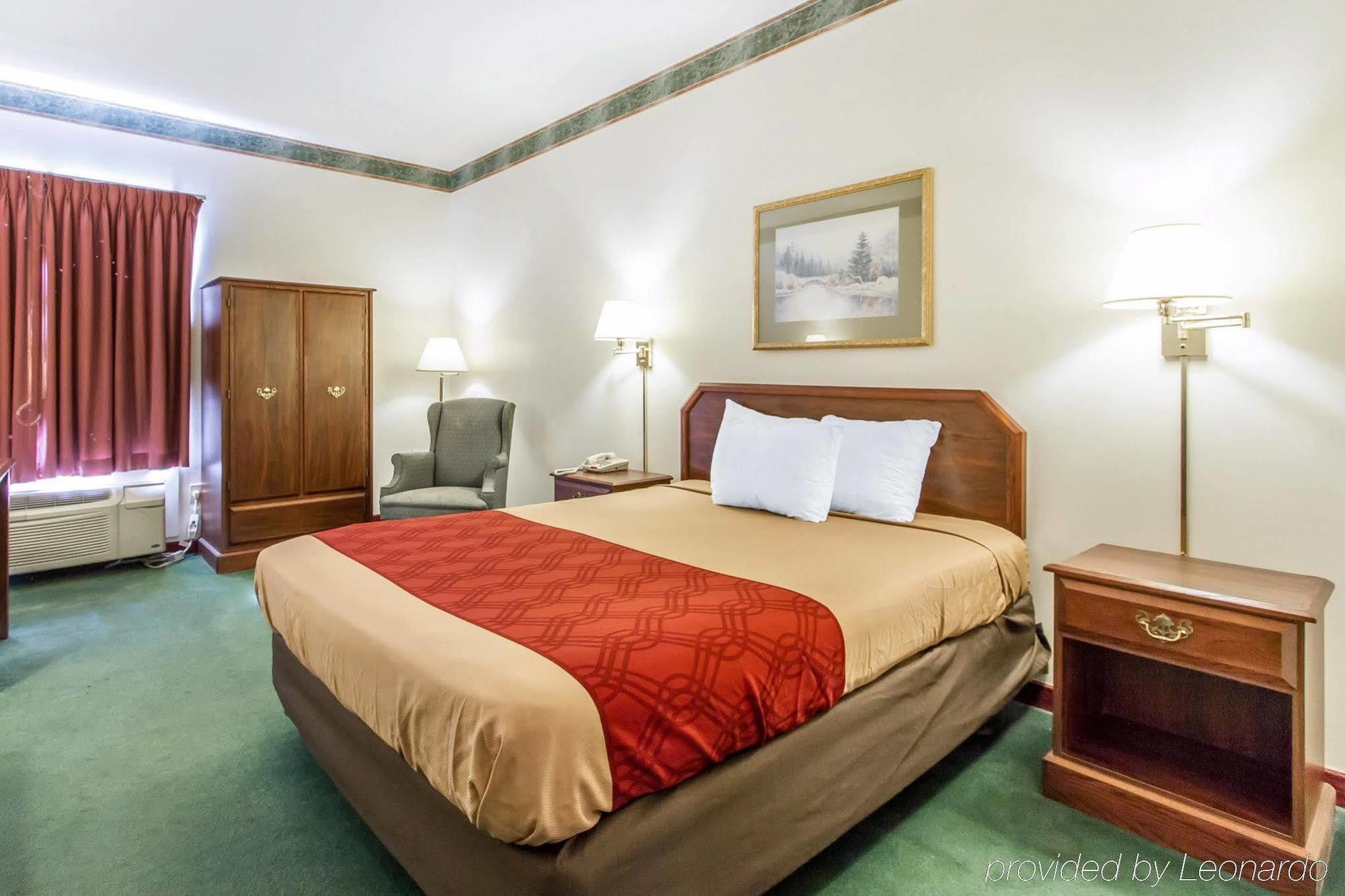 Quality Inn Cadiz Esterno foto