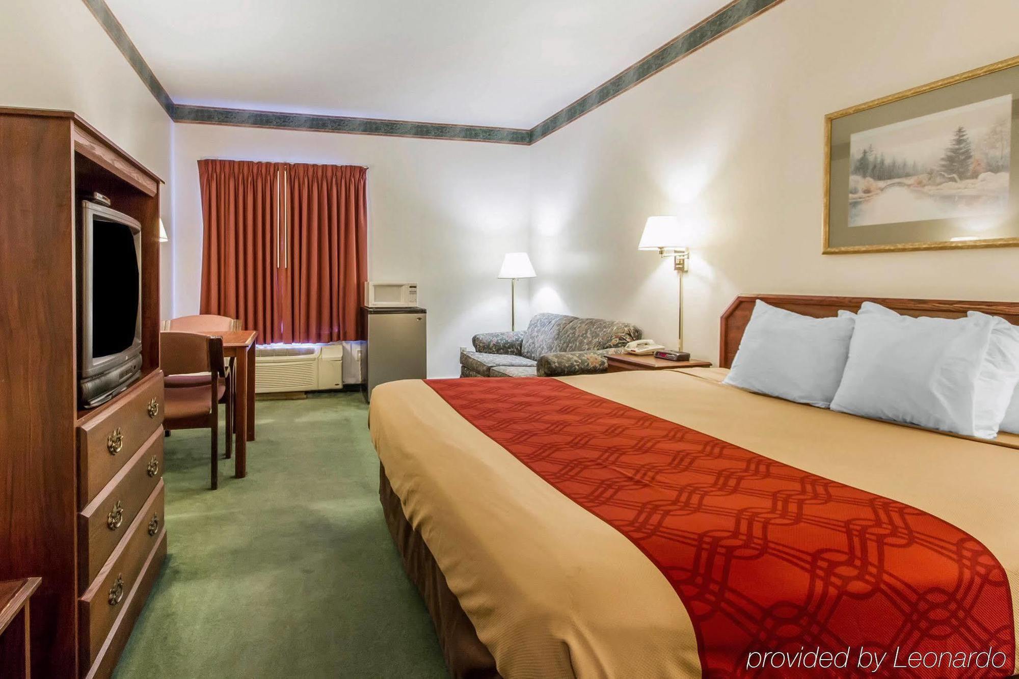 Quality Inn Cadiz Esterno foto